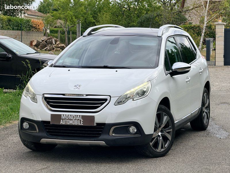 PEUGEOT 2008 1.6 e-HDi 92ch FÉLINE TITANE